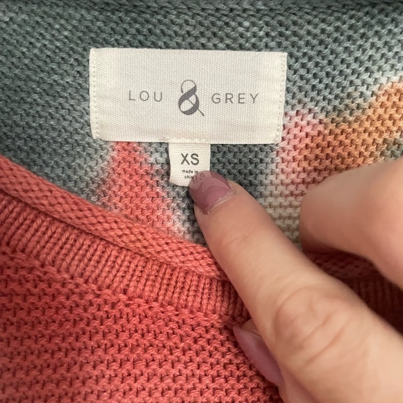 Sweater - Picture 2 of 3